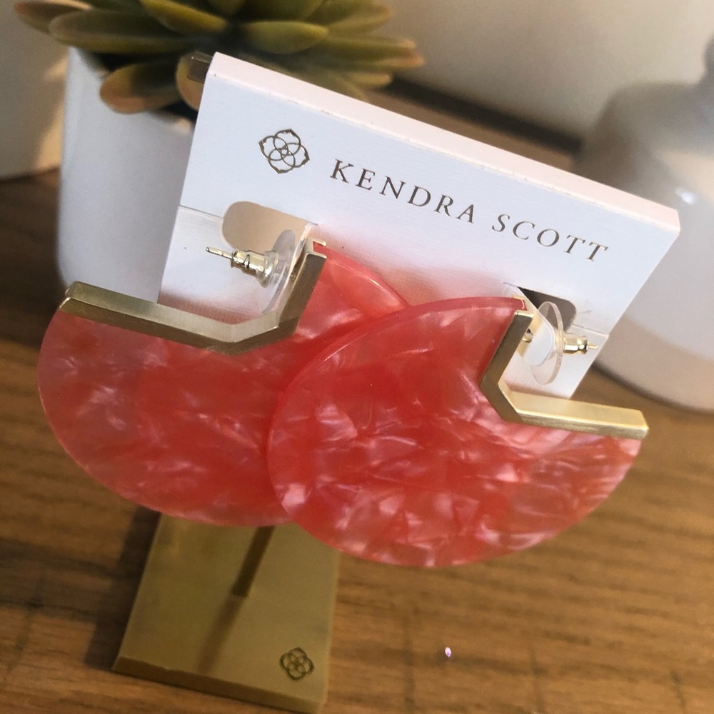 Kendra Scott Kai Hoop Earrings | Peach Acetate